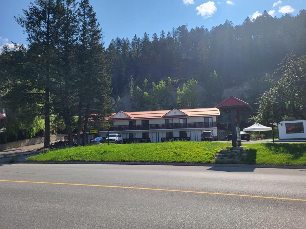 Alpen Motel Radium Hot Springs Exterior photo