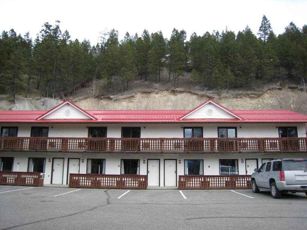 Alpen Motel Radium Hot Springs Exterior photo